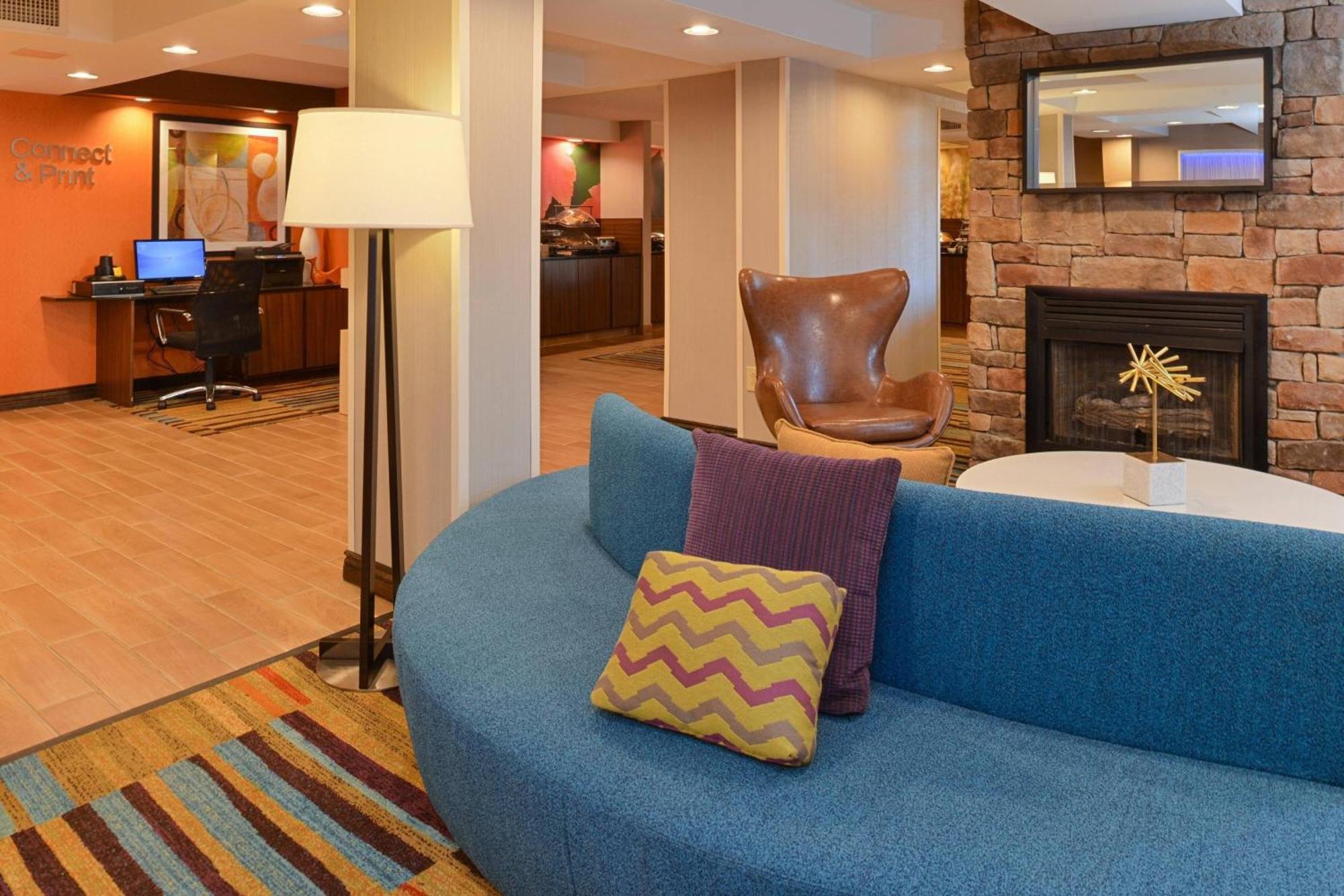 Fairfield Inn & Suites By Marriott Lexington Georgetown/College Inn Exteriör bild